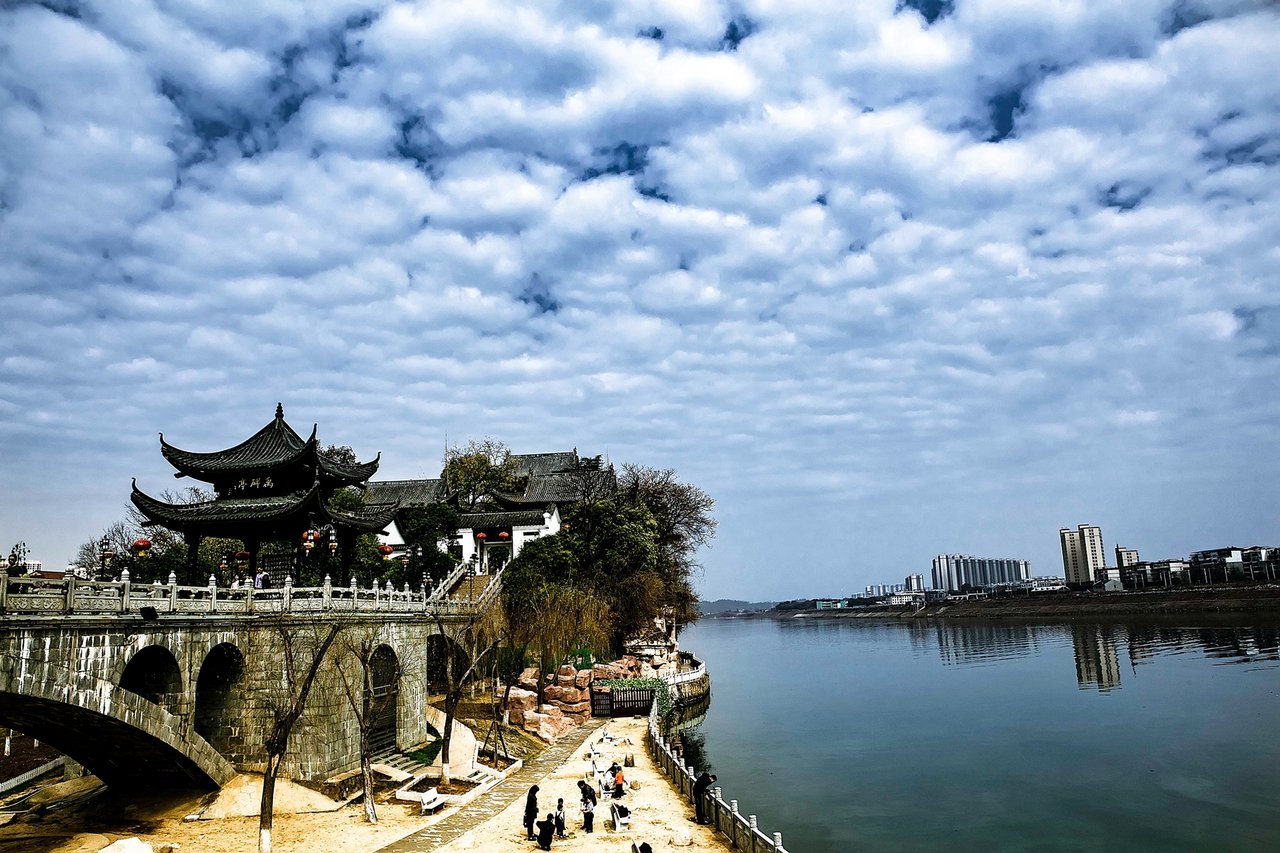 石鼓书院 · 三面临水的四大书院