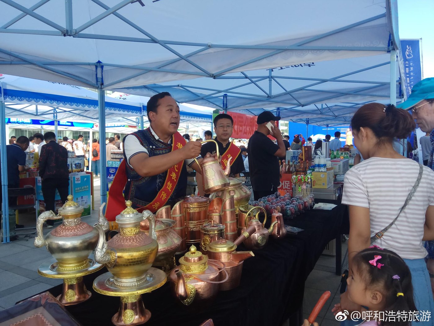 蒙古锅茶 · 砖茶鲜奶与炒米