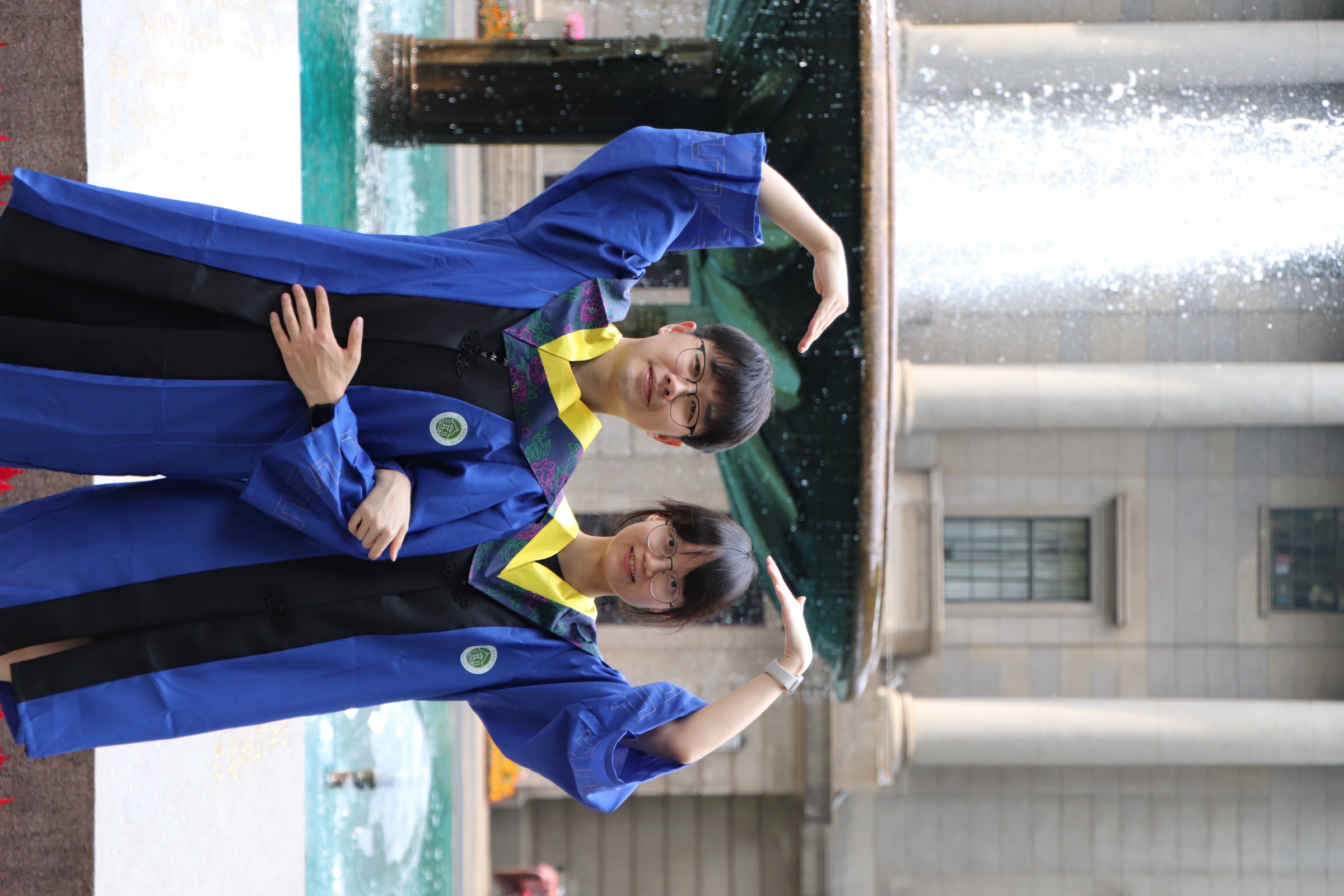 “真的很想和你平平淡淡地生活~”